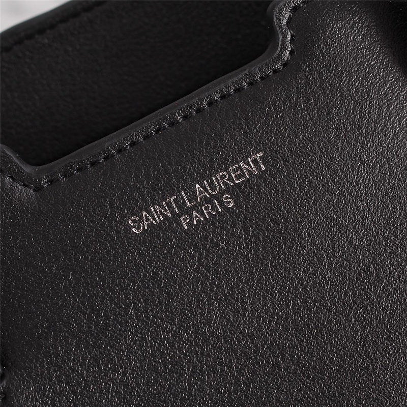 Amelia - YSL Bag - 2552