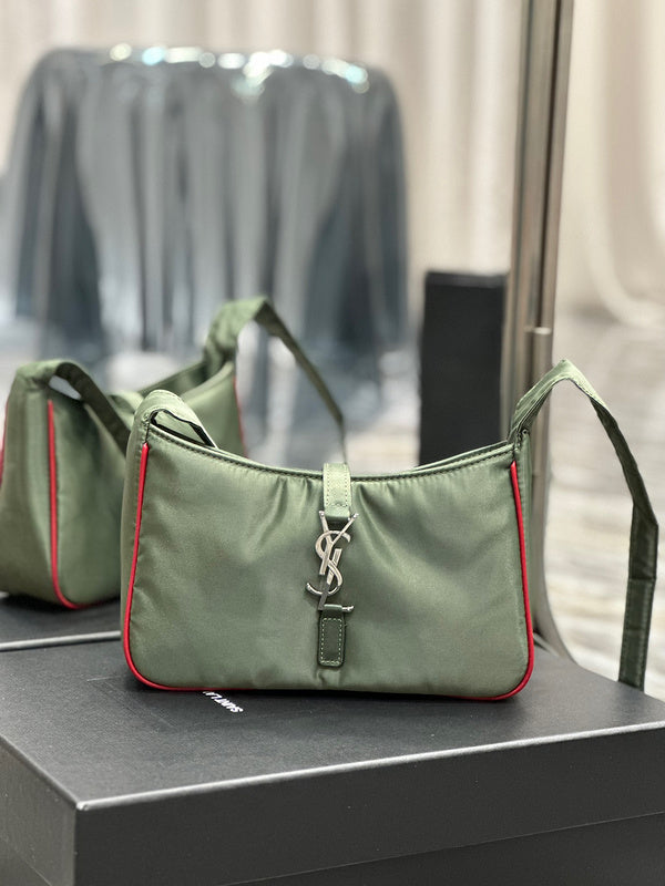 Amelia - YSL Bag - 1923