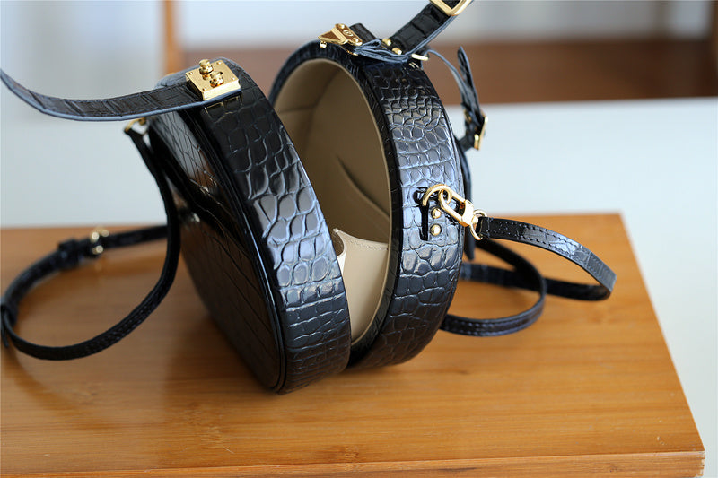 Fan Fashion Lu-Vi bags - 8325