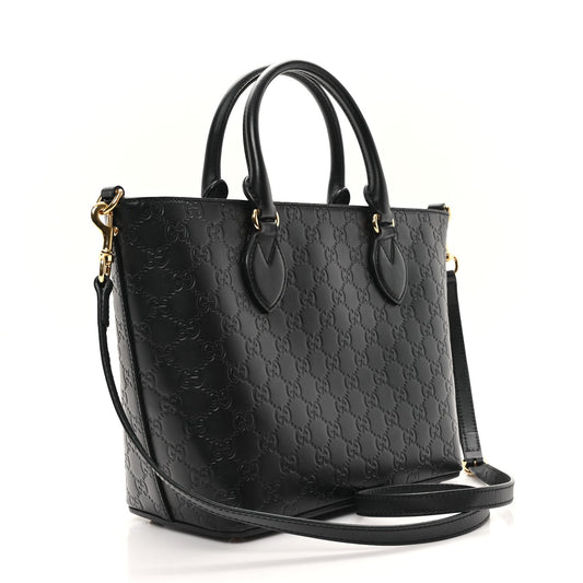 Amelia ssima Small Zippered Bucket Tote Black