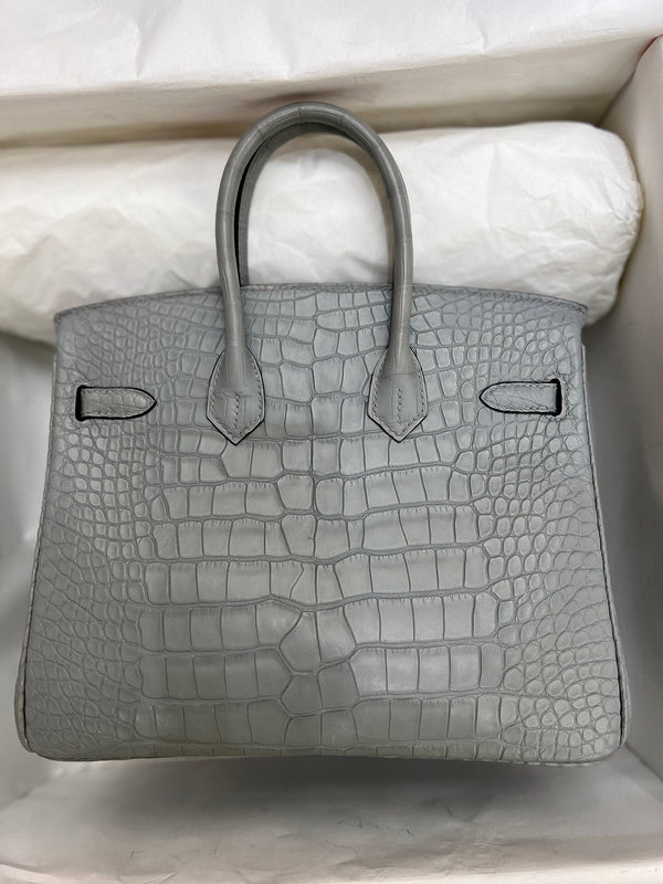 Amelia - HMS Bags - 1722