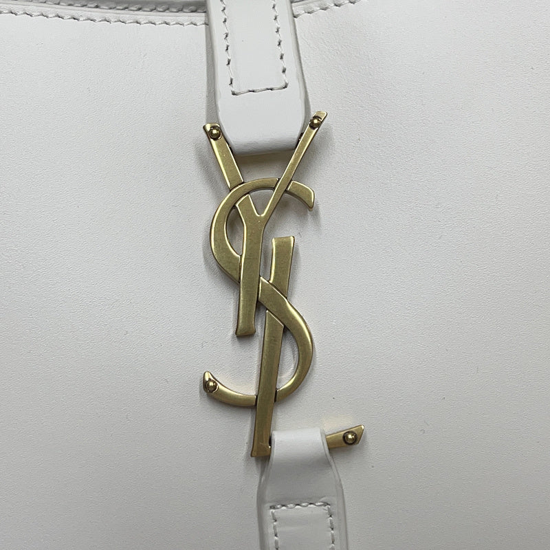 Amelia - YSL Bag - 2006