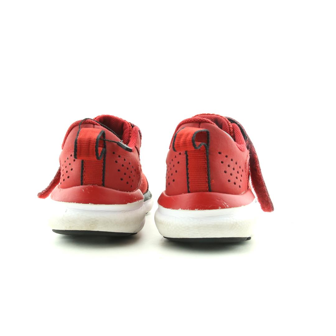 UNDER ARMOUR  ASSERT 9