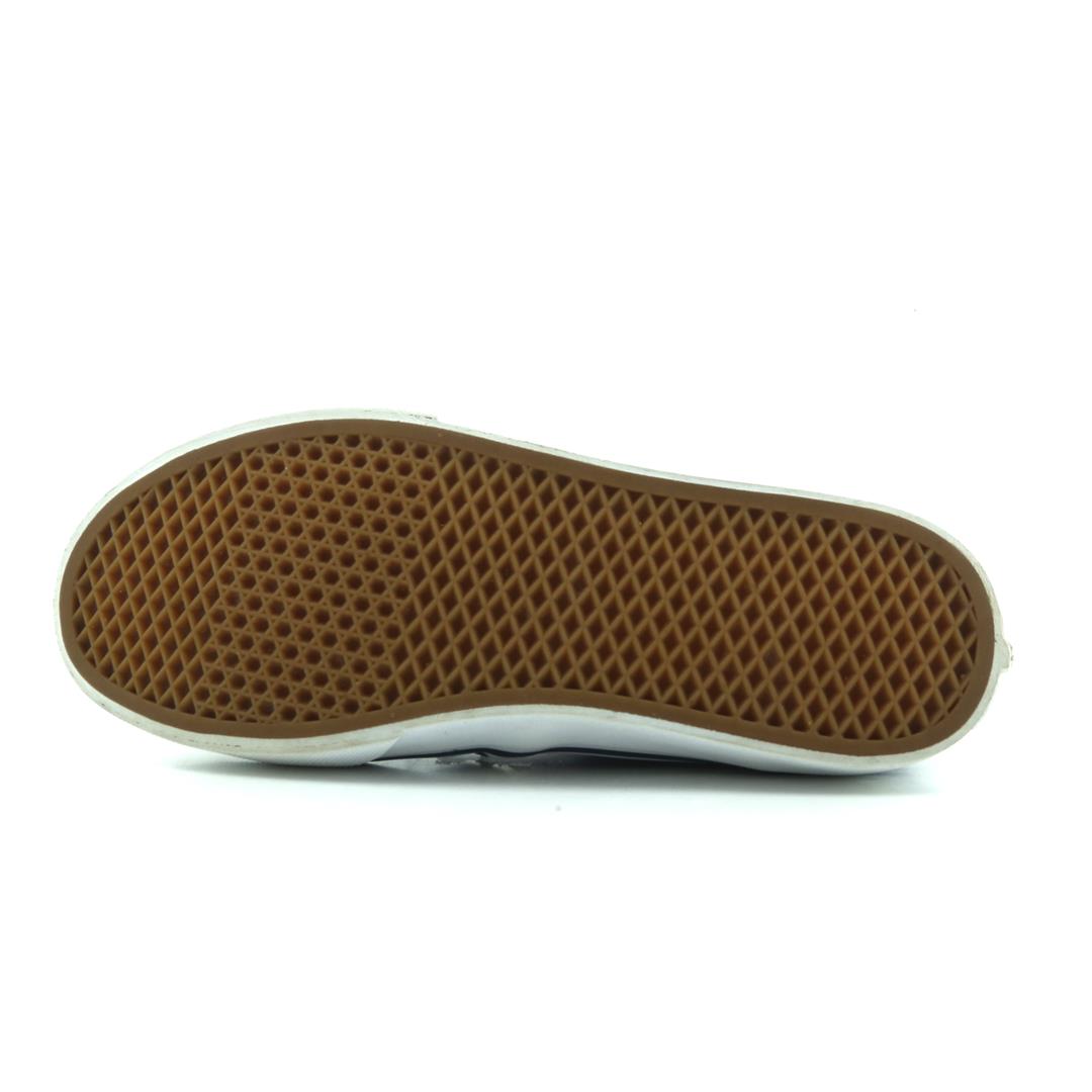 VANS AUTHENTIC