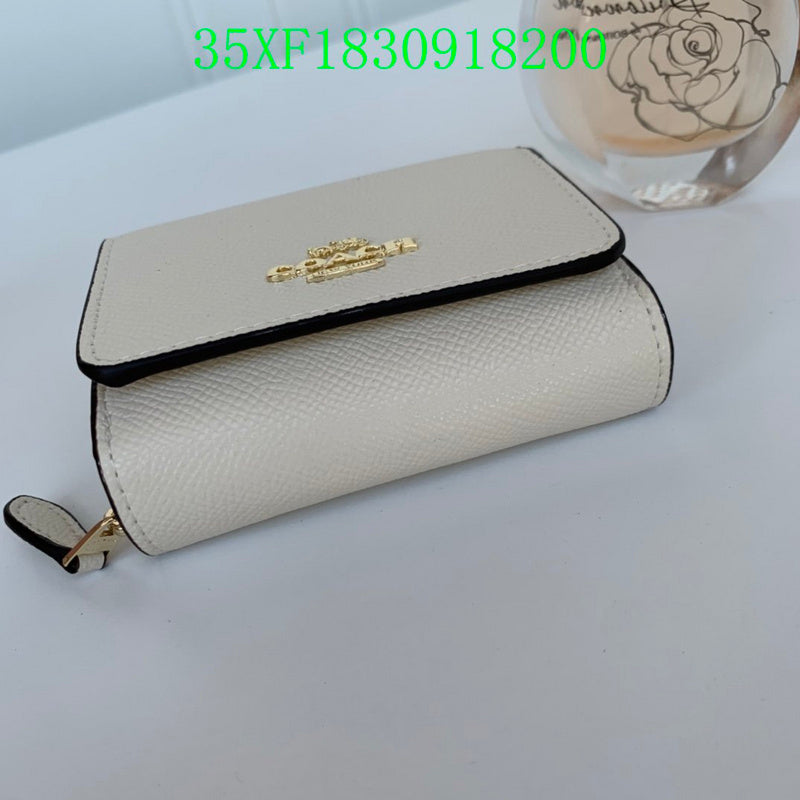 Amelia - CAH Wallet - 080