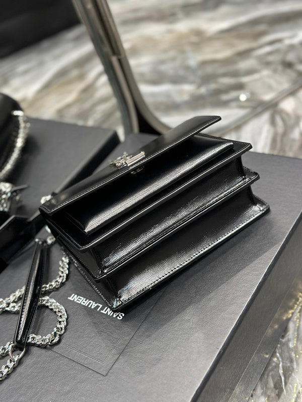 Amelia - YSL Bag - 1967
