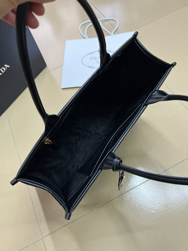 Amelia- PRDA  LUXURY BAGS - 1001