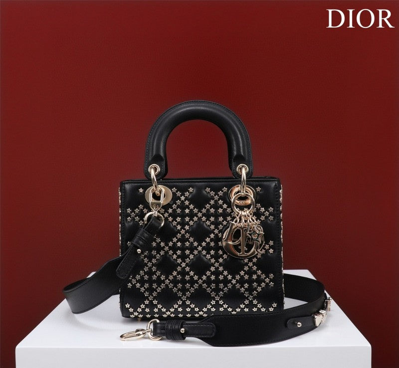 Amelia- DYOR FASHION BAGS - 1990
