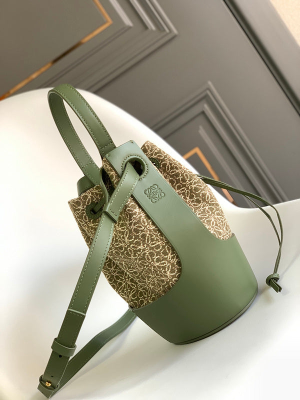 Amelia's Bag Gallery - LWO Bags - 707