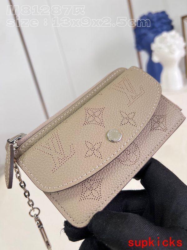 Amelia- - Mix Wallets - 042