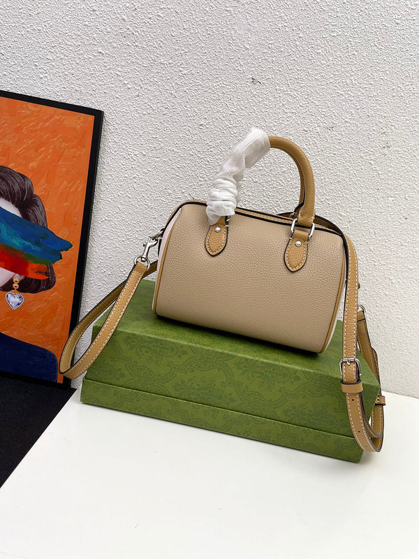 Amelia-i CAH Bags - 314