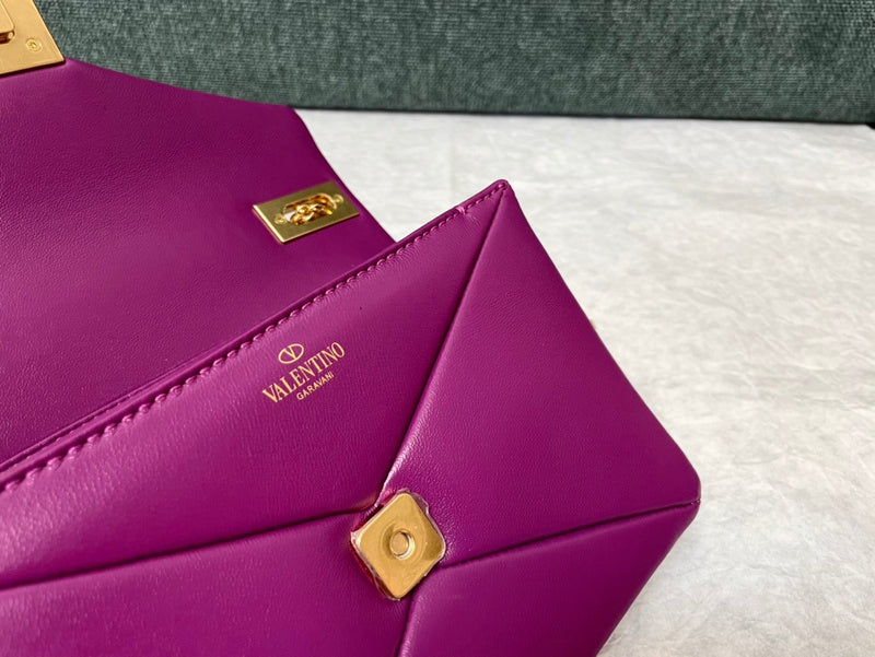 Amelia's Bag Gallery - VEL Bags - 1185