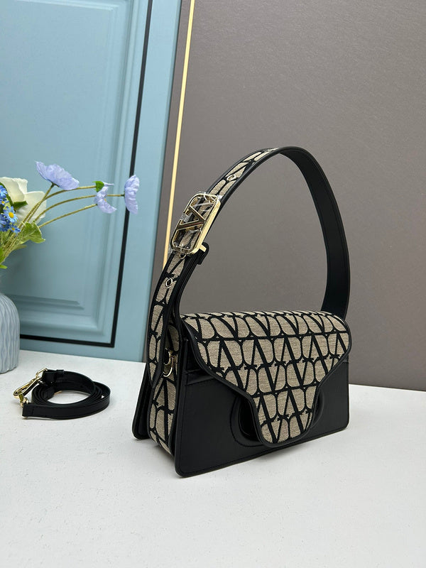 VAL LUXURY BAGS - FOR FASHION LOVERS  AFFORDABLE LUXURY BAGS- 166