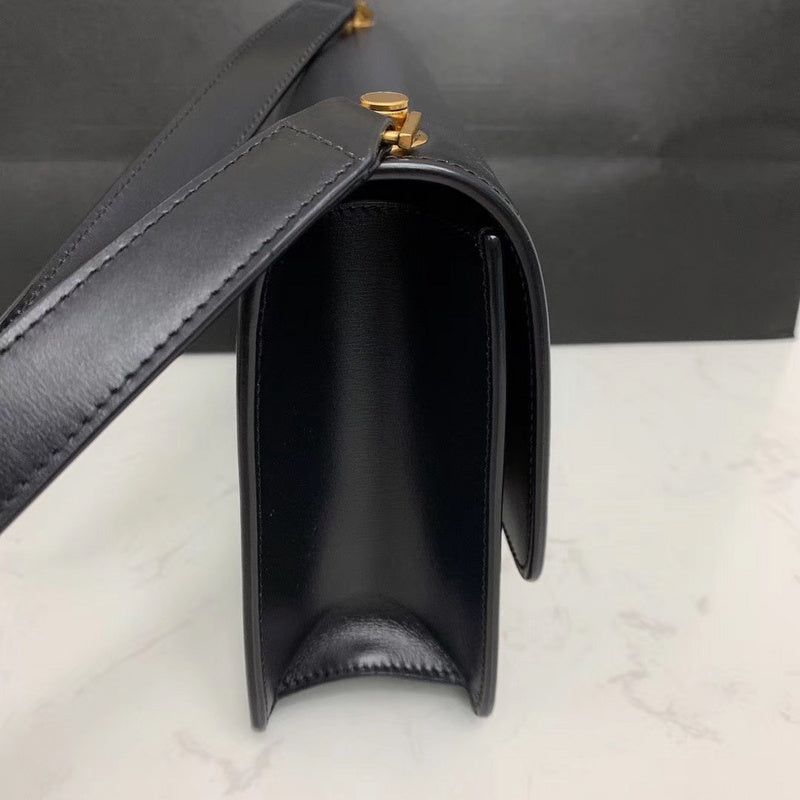 Amelia - YSL Bag - 3851