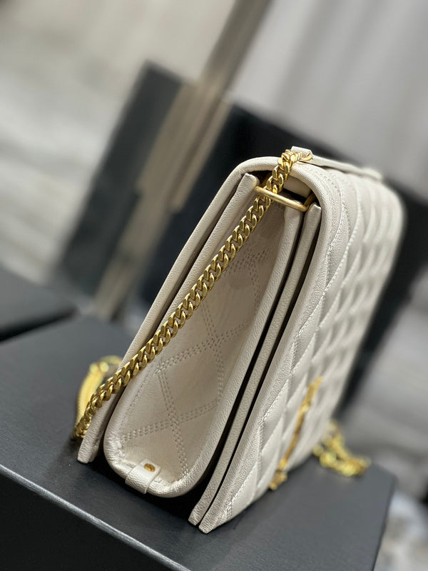 Amelia - YSL Bag - 2460
