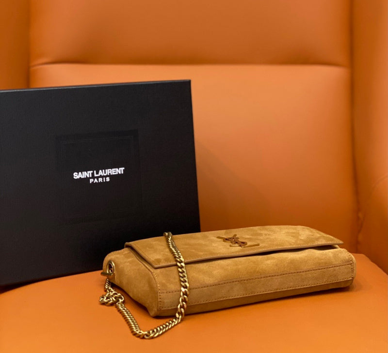 Amelia - YSL Bag - 2046