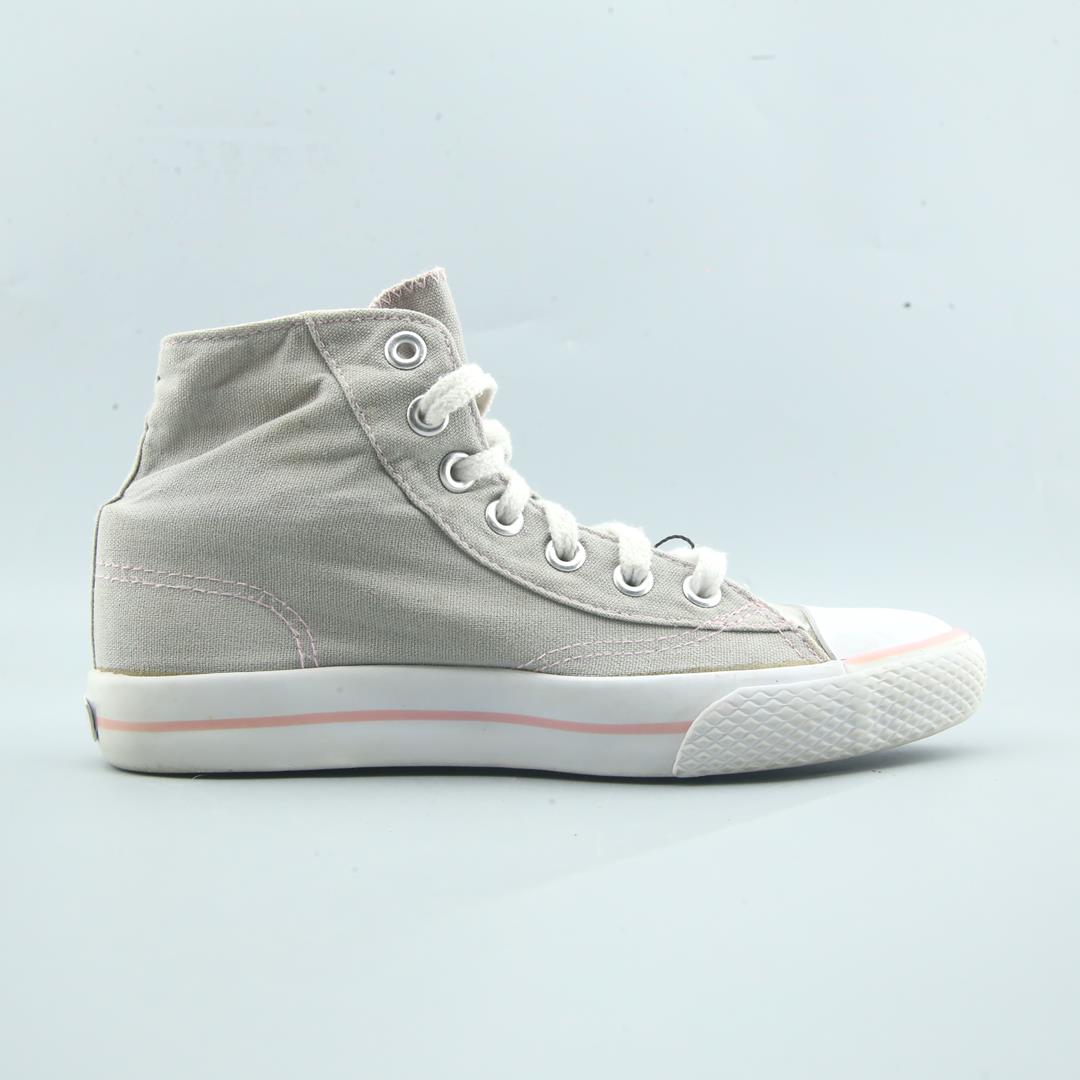 AIR WALK .