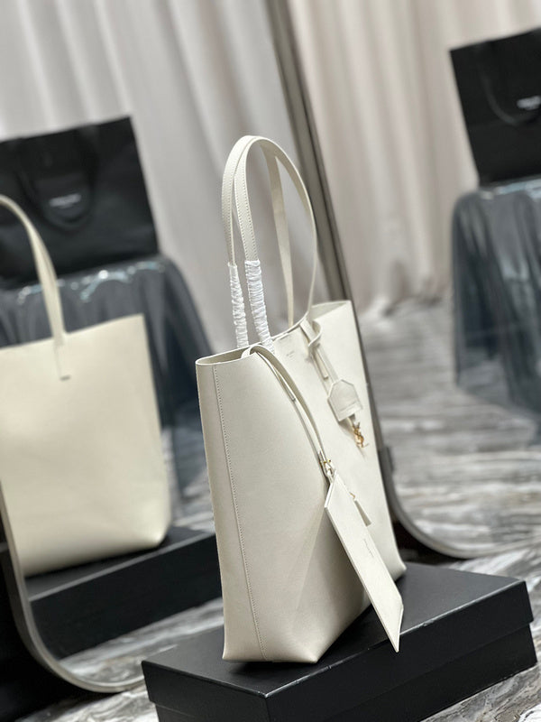Amelia - YSL Bag - 3951