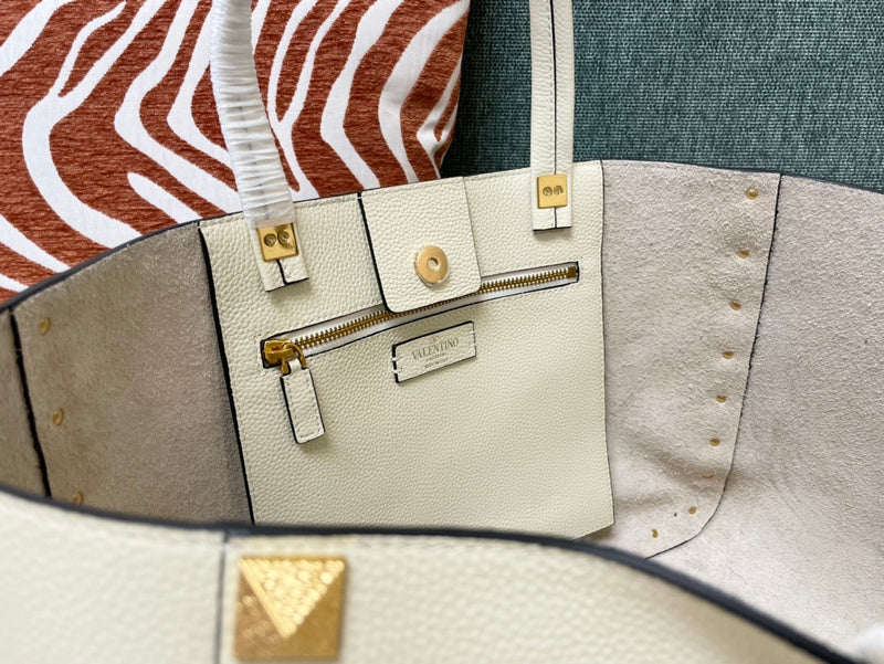VAL LUXURY BAGS - FOR FASHION LOVERS  AFFORDABLE LUXURY BAGS- 1520