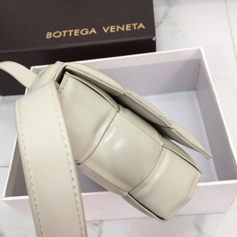 B-VENETA STYLISH HANBAGS FOR WOMEN - 361