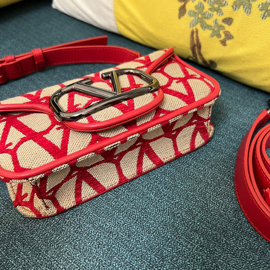 Amelia's Bag Gallery - VEL Bags - 406