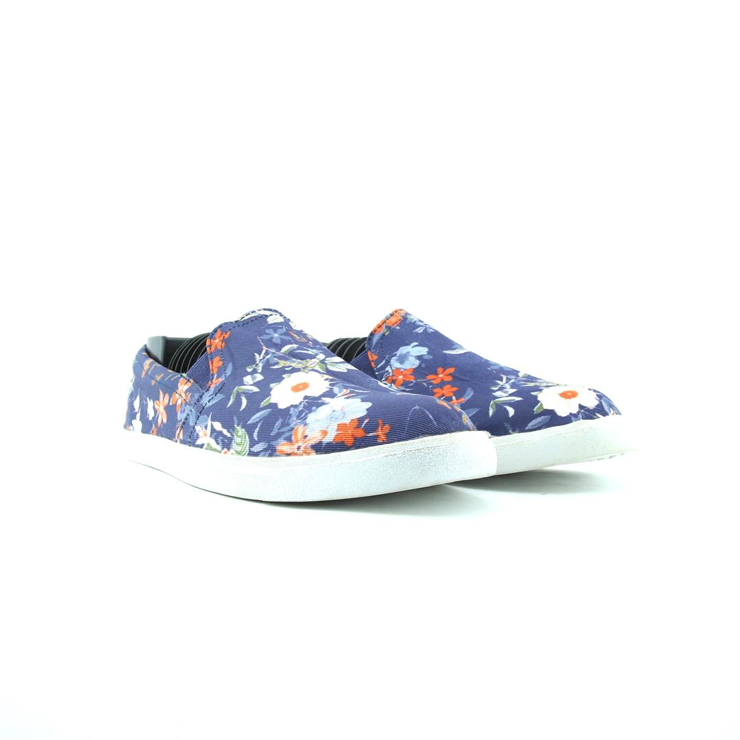 LANDS' END CANVAS