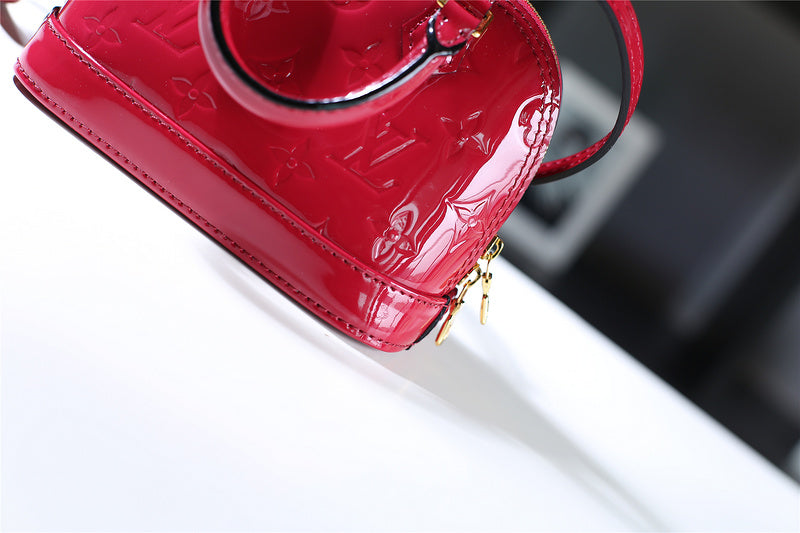 Fan Fashion Lu-Vi bags - 8305