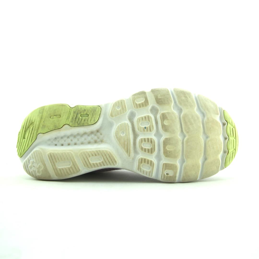 UNDER ARMOUR  CHARGED ESCAPE 4