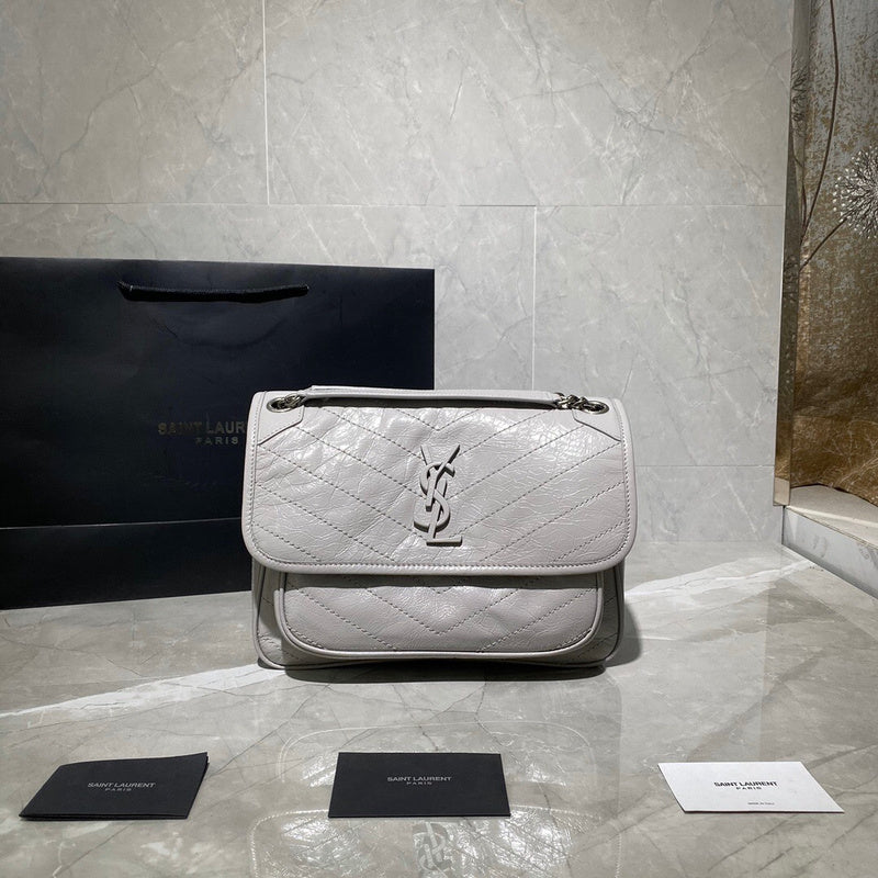 Amelia - YSL Bag - 4050