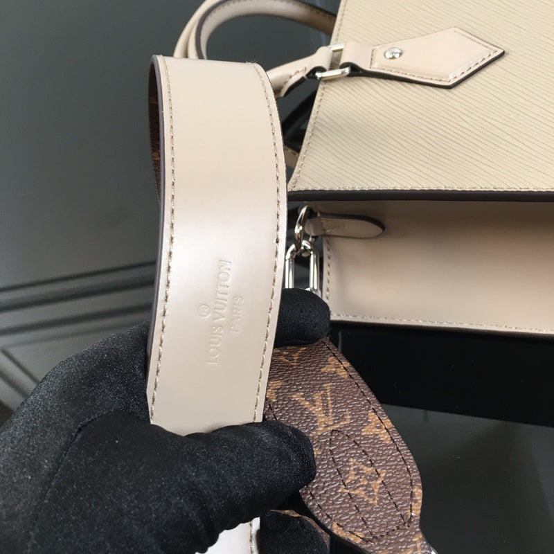 Fan Fashion Lu-Vi bags - 17241