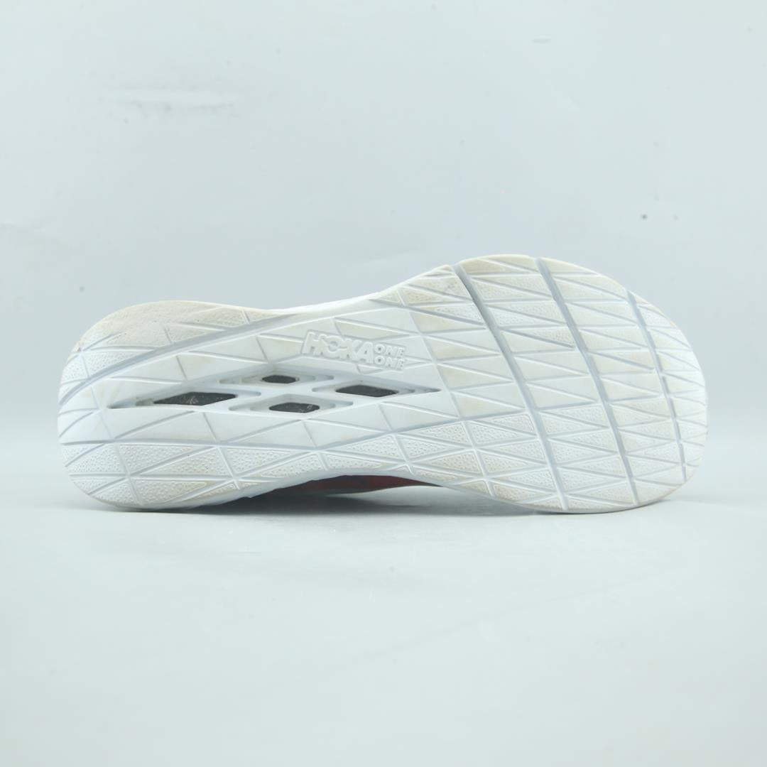 HOKA ONE ONE CARBON X