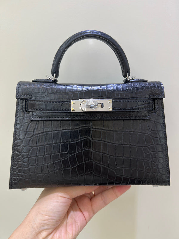 Amelia - HMS Bags - 1679