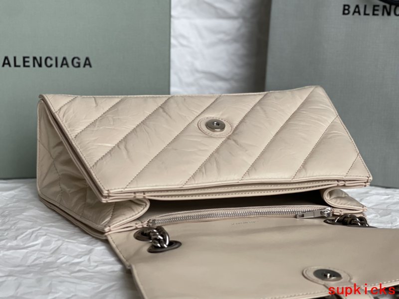 Amelia- BG Hourglass Bags - 001