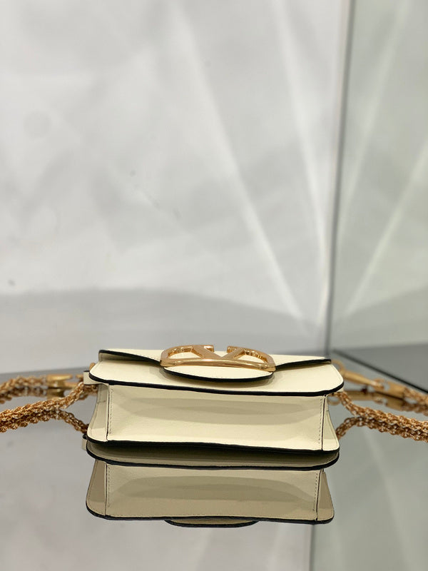 Amelia's Bag Gallery - VEL Bags - 1602