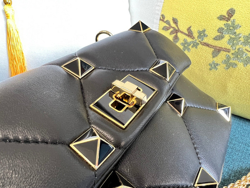 Amelia's Bag Gallery - VEL Bags - 1123