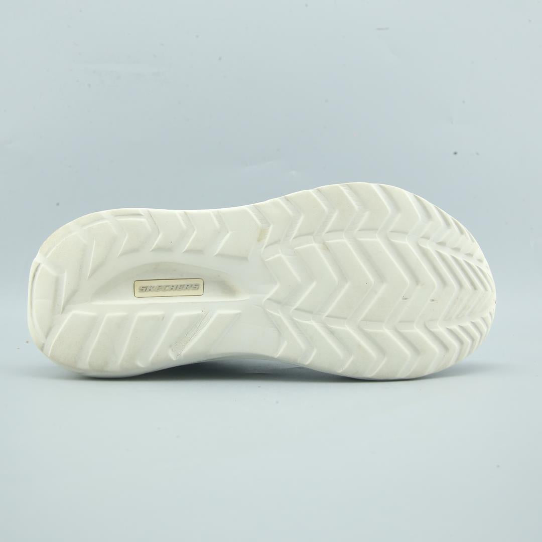 SKECHERS D'LUX ULTRA