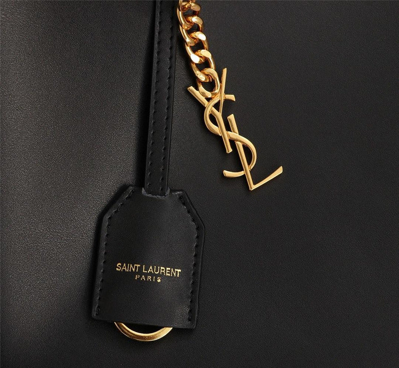 Amelia - YSL Bag - 2832