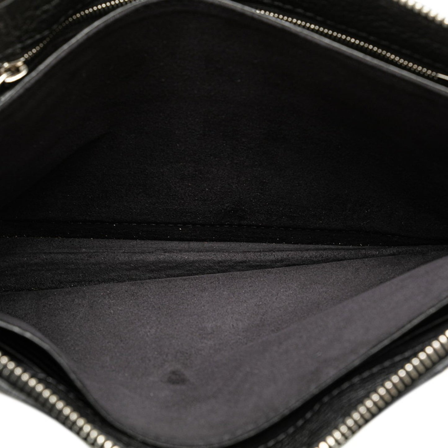 Fendi  Leather Clutch Bag (Pre-Owned)