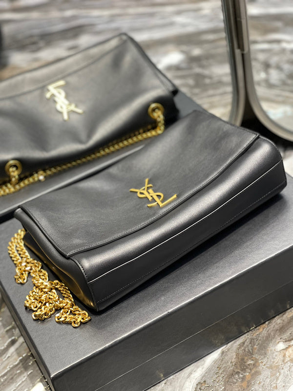 Amelia - YSL Bag - 4207