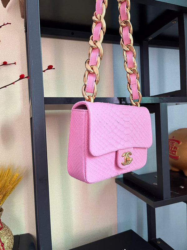 Wellow Bags - Chanel - Bags  - 960