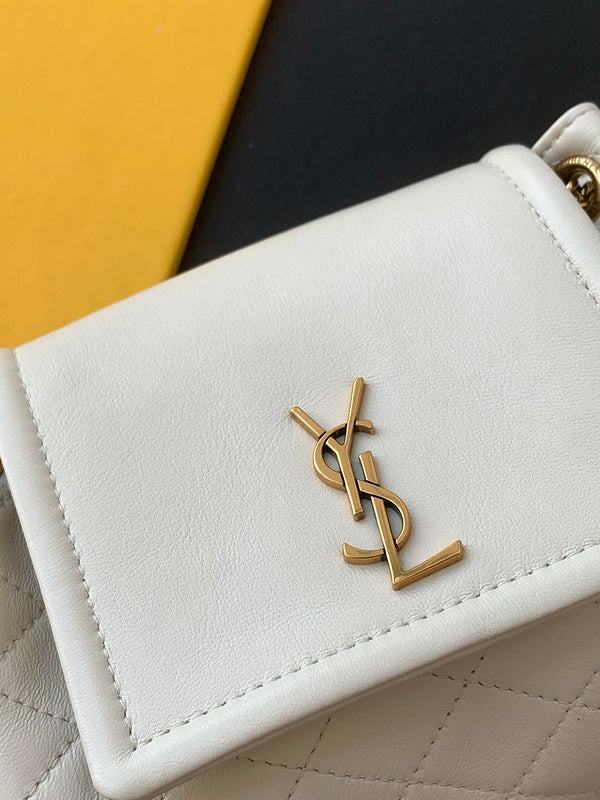 Amelia - YSL Bag - 4176