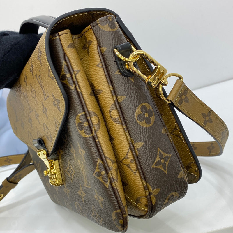 Fan Fashion Lu-Vi bags - 17170