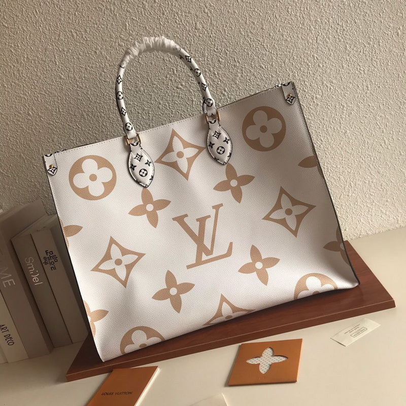 Fan Fashion Lu-Vi bags - 17385