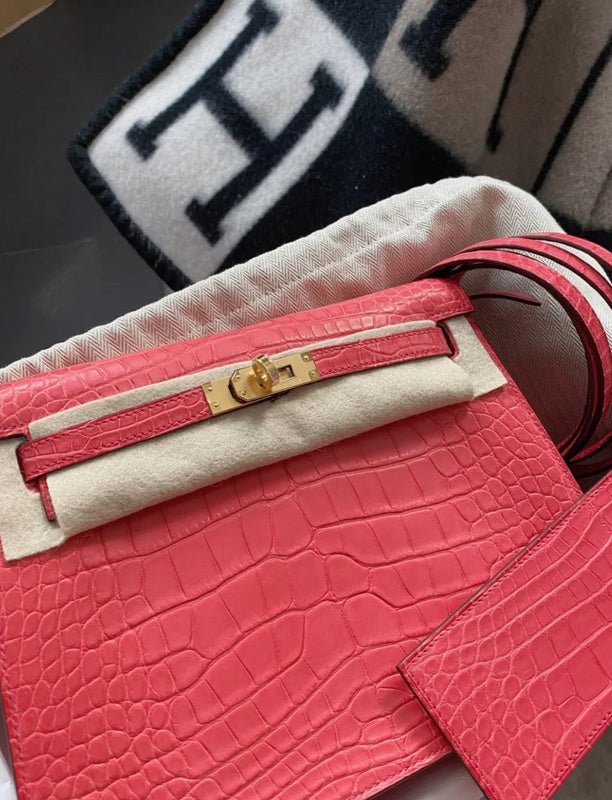 Amelia - HMS Bags - 1628
