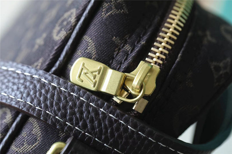 Fan Fashion Lu-Vi bags - 9904