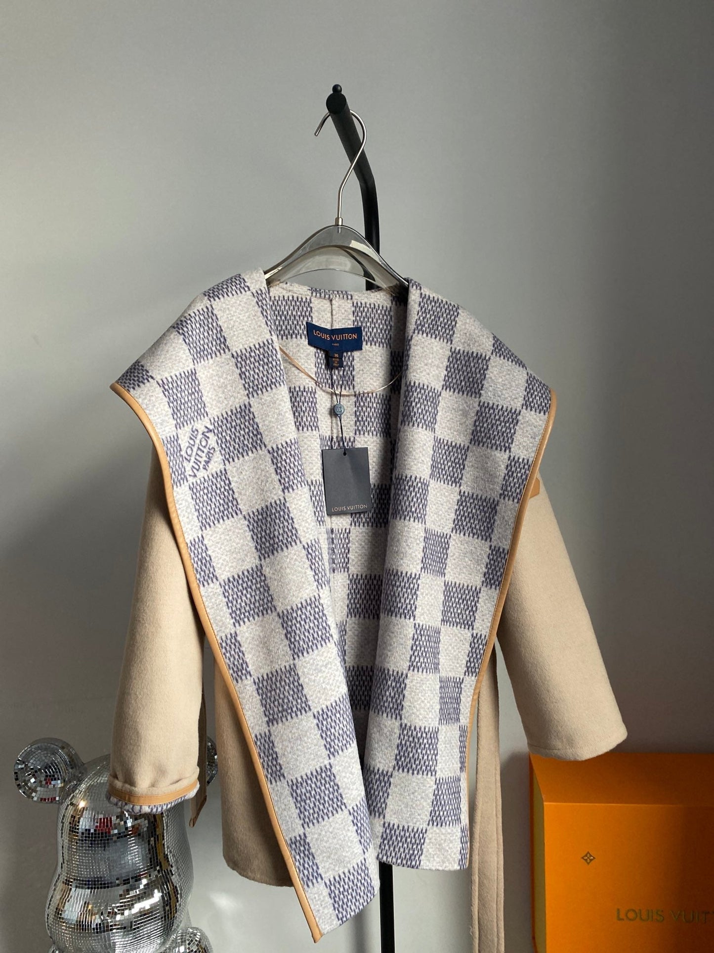 Luxury Louis Vuitton  Wrap Coat 026
