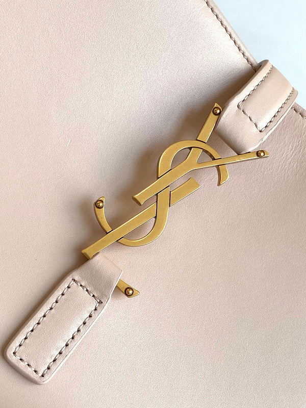 Amelia - YSL Bag - 4125