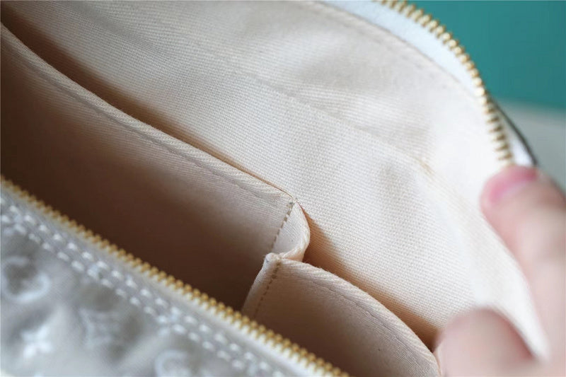 Fan Fashion Lu-Vi bags - 9943