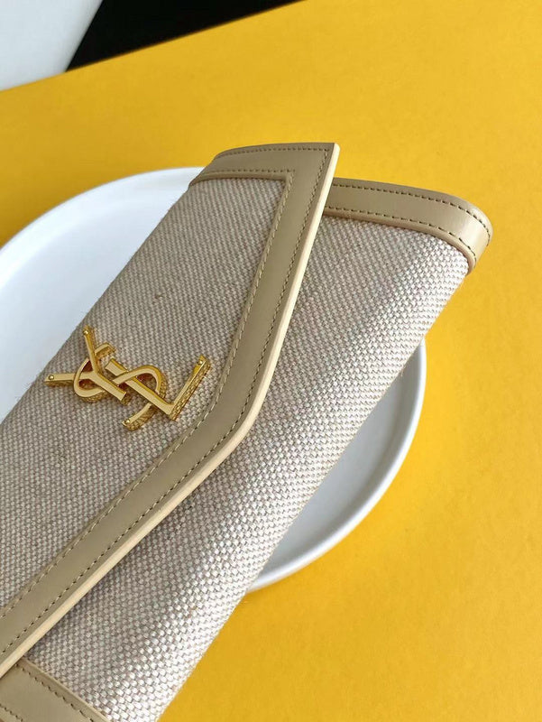 Amelia - YSL Bag - 4133