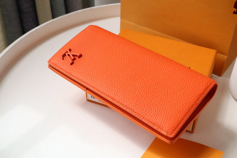 Amelia- LOV  Luxury  Wallets - 639